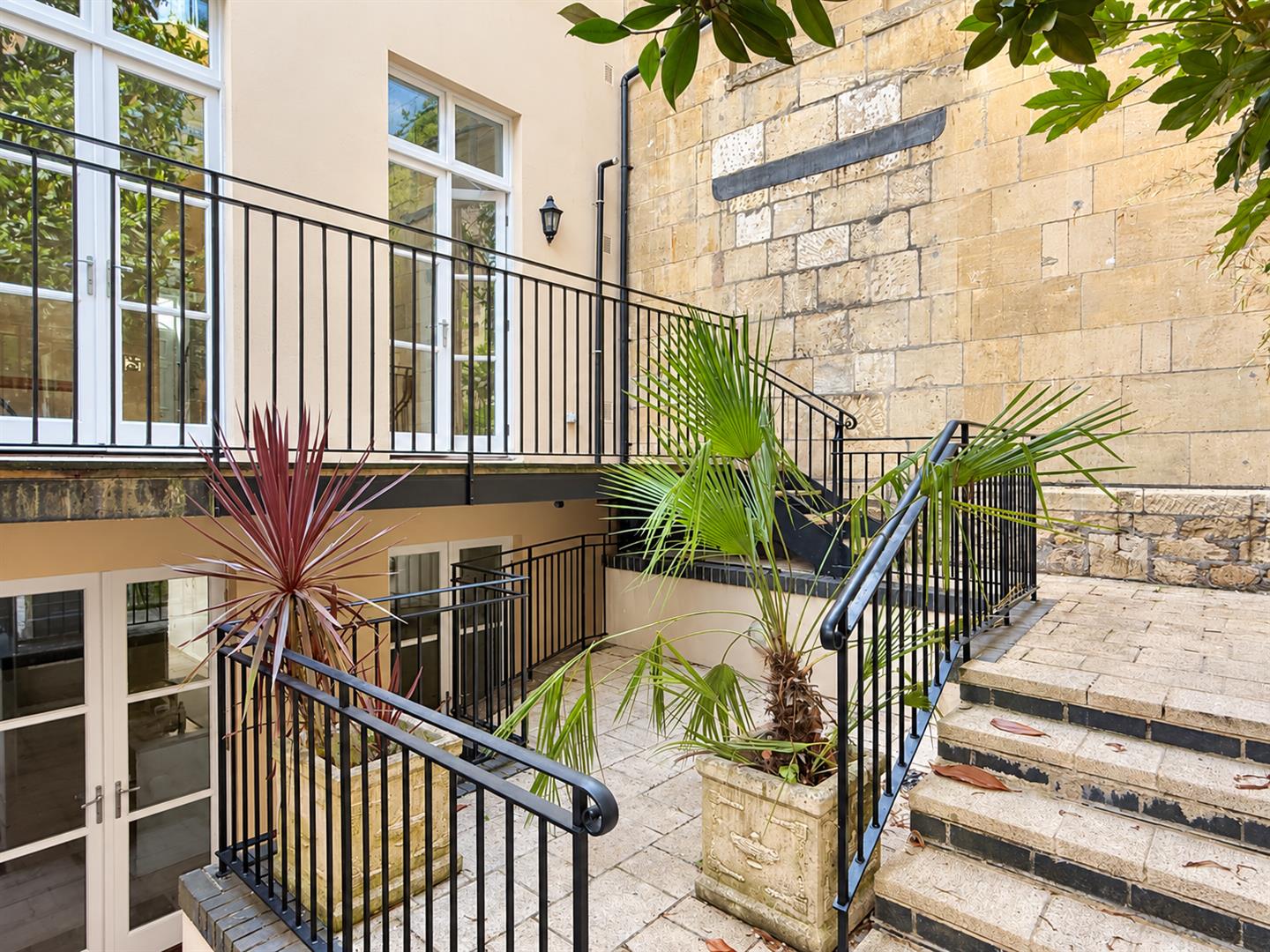 St. Andrews Terrace, Bath, BA1